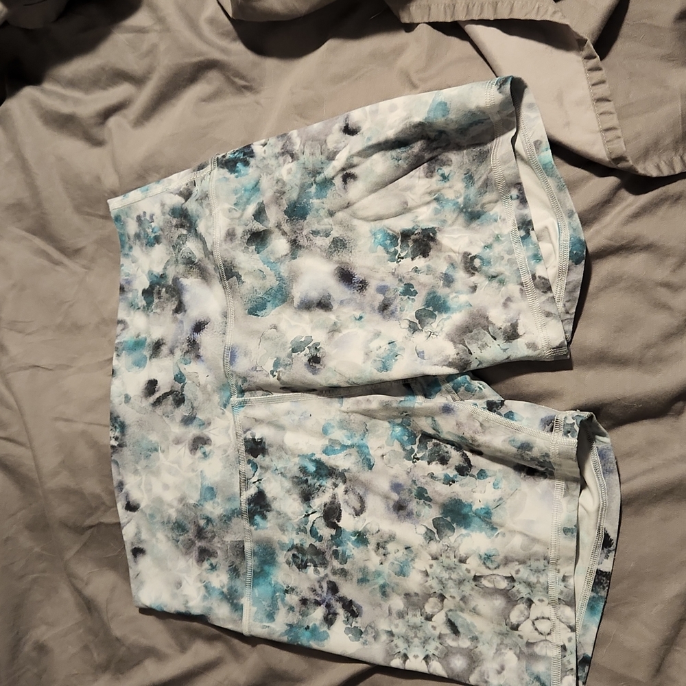 Lululemon Align Shorts 6"